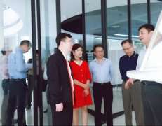 广东省工业和信息化局莅临石家庄程林新媒体营销策划有限公司调研制造业创新中心建设情况 